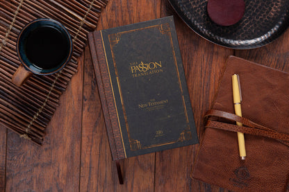 The Passion Translation New Testament (Hardcover Espresso)