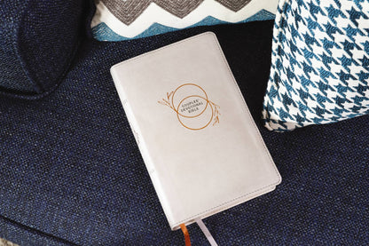 NIV Couples' Devotional Bible Leathersoft